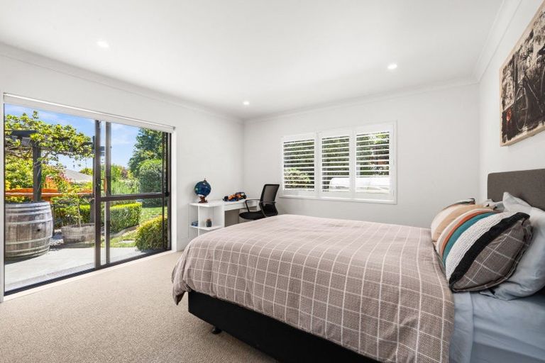 Photo of property in 12 Lennon Grove, Havelock North, 4130