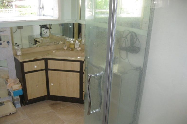 Photo of property in 17 Holly Grove, Maungaraki, Lower Hutt, 5010