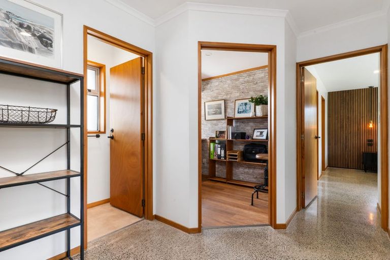 Photo of property in 10 Addison Place, Halswell, Christchurch, 8025