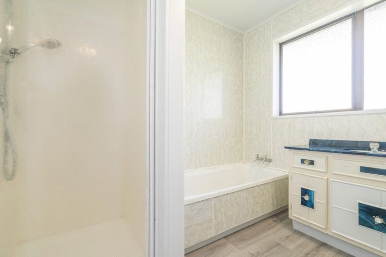 Photo of property in 28 South Highway East, Whitianga, 3510