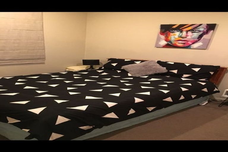 Photo of property in 2/306 Evans Bay Parade, Hataitai, Wellington, 6021