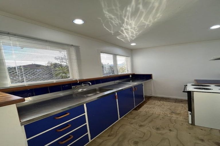 Photo of property in 24 Steyne Avenue, Plimmerton, Porirua, 5026