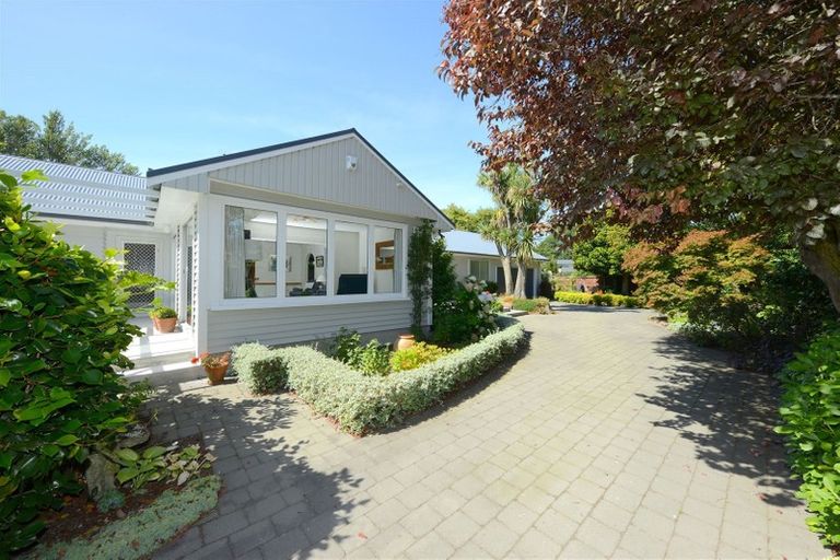 Photo of property in 497 Avonhead Road, Avonhead, Christchurch, 8042