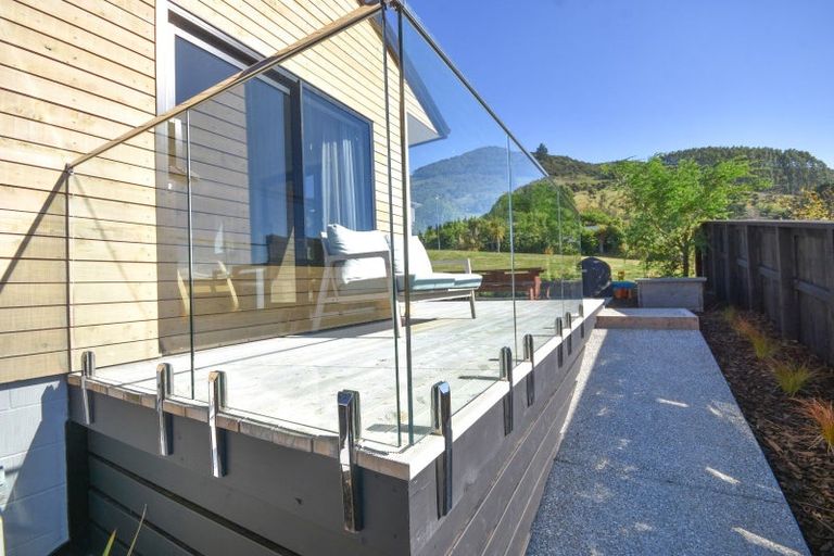 Photo of property in 25 Fern Road, Maia, Dunedin, 9022