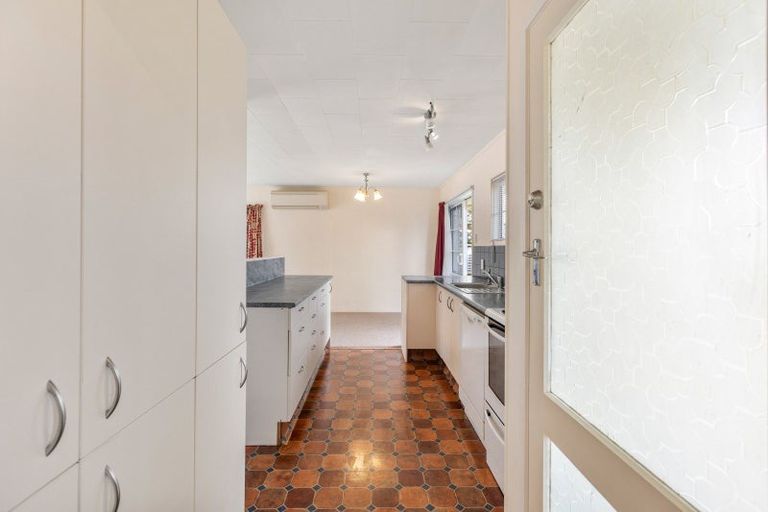 Photo of property in 11 Konini Place, Hawera, 4610