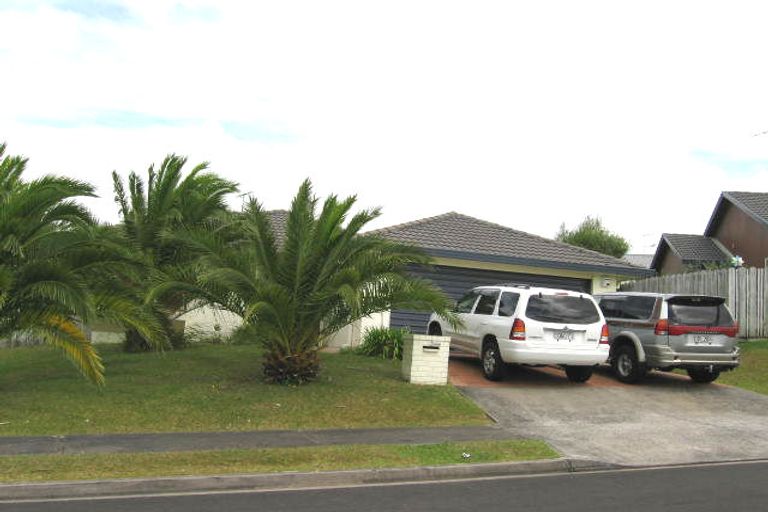Photo of property in 3 Owl Court, Unsworth Heights, Auckland, 0632