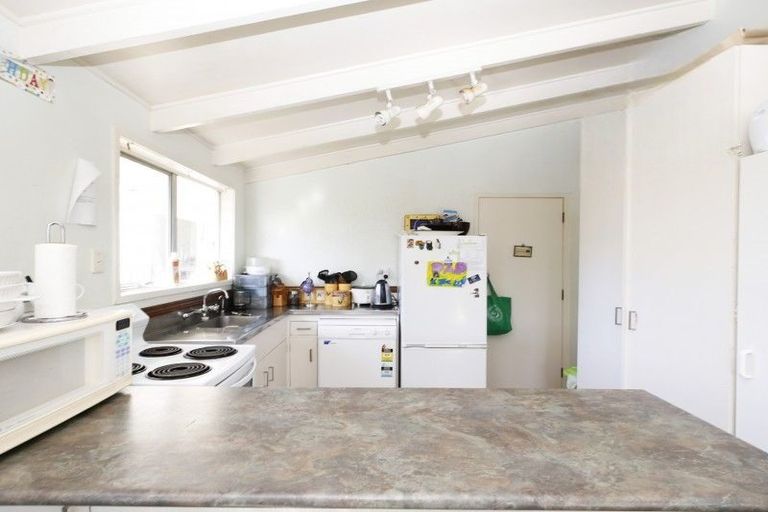 Photo of property in 21 Pelorus Street, Glenview, Hamilton, 3206