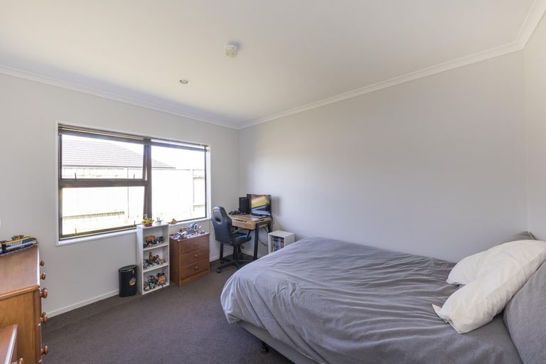 Photo of property in 62 Branigan Parade, Kelvin Grove, Palmerston North, 4414