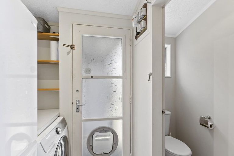 Photo of property in 2b Percy Dyett Drive, Karori, Wellington, 6012