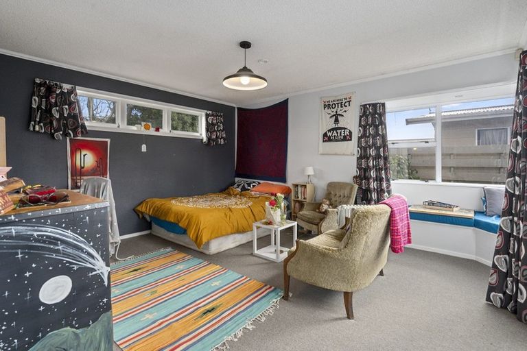 Photo of property in 4 Kimberley Grove, Westbrook, Palmerston North, 4412