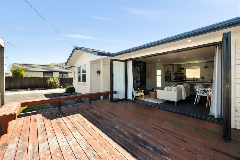 Photo of property in 100 Morrow Avenue, St Andrews, Hamilton, 3200