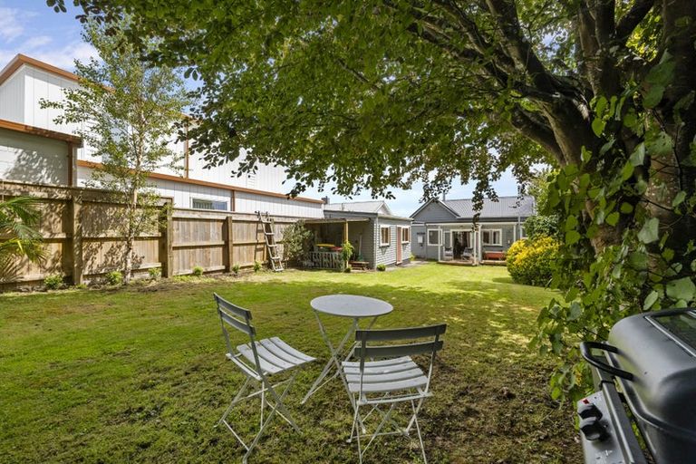 Photo of property in 51 Gaine Street, New Plymouth, 4310