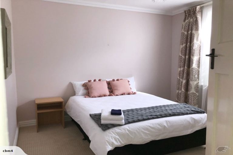 Photo of property in 48 Ure Street, South Hill, Oamaru, 9400