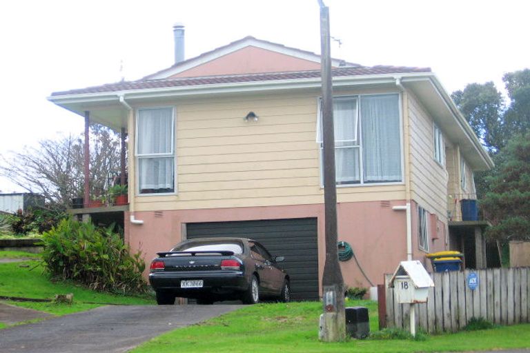 Photo of property in 20 Cushla Place, Massey, Auckland, 0614