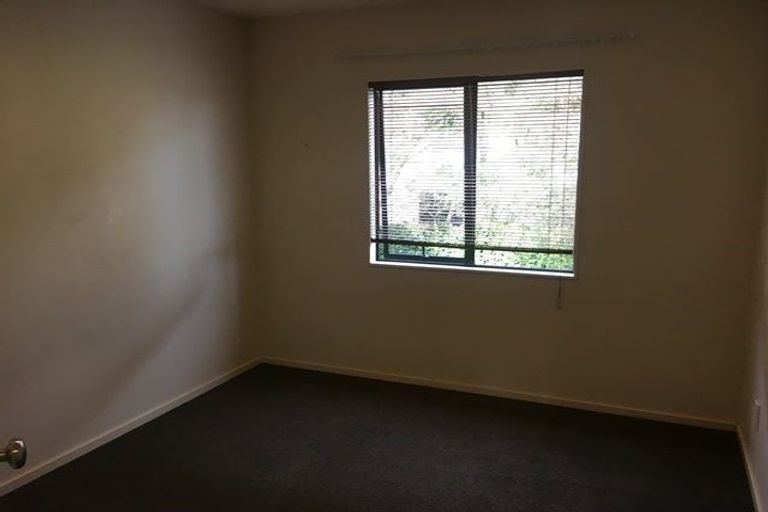 Photo of property in 3/3 Orwell Road, Greenhithe, Auckland, 0632