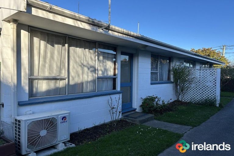 Photo of property in 2/45 Gresford Street, Edgeware, Christchurch, 8013
