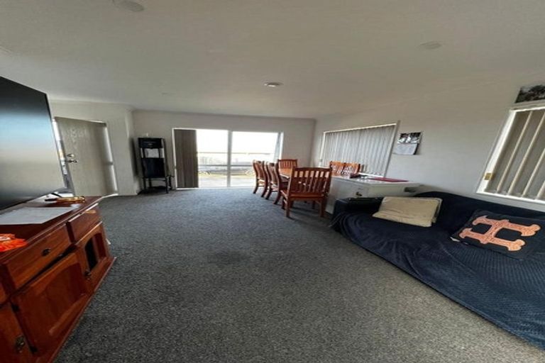 Photo of property in 41c Senator Drive, Manurewa, Auckland, 2105