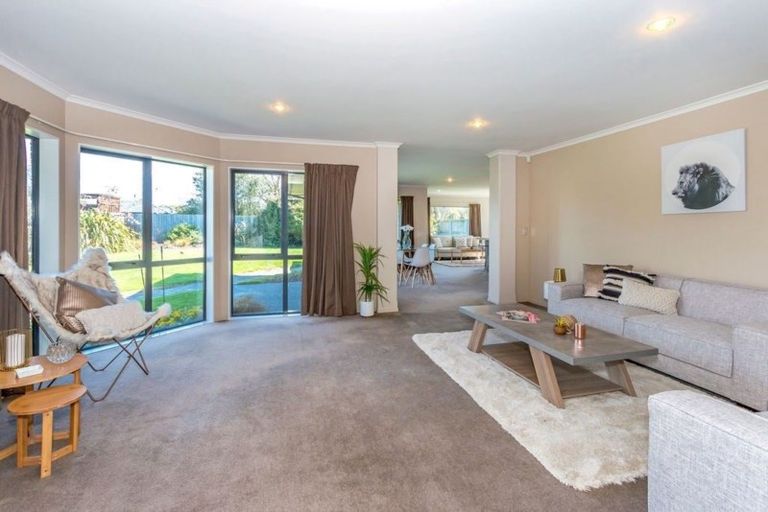 Photo of property in 15 Matisse Close, Rolleston, 7614