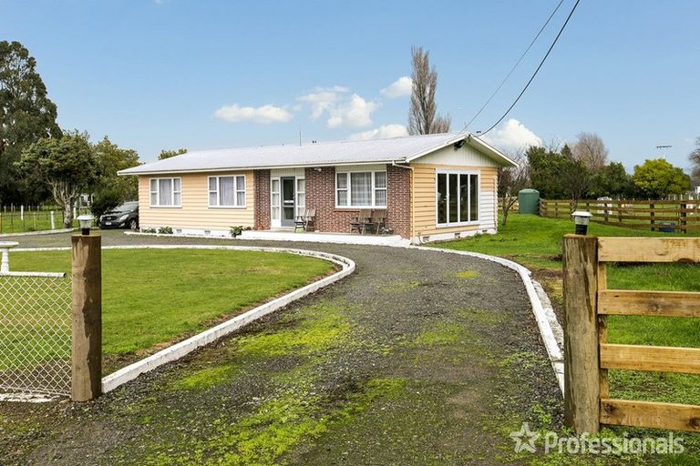 Photo of property in 33 Chester Road, Clareville, Carterton, 5791