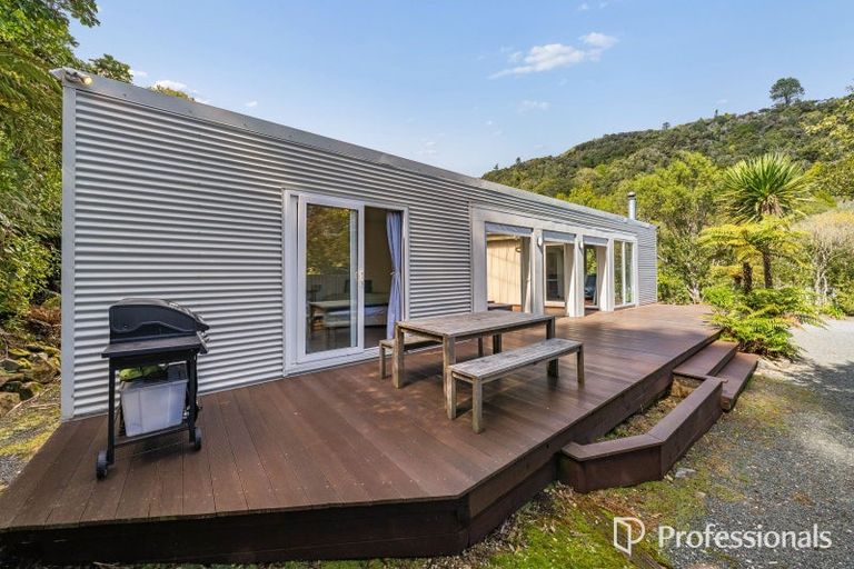 Photo of property in 97 Tawhai Street, Stokes Valley, Lower Hutt, 5019