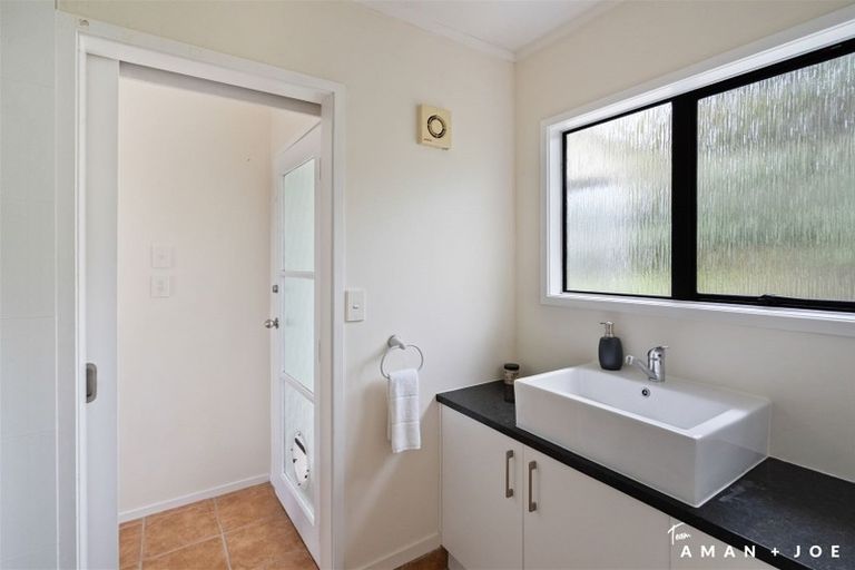 Photo of property in 69 Kennedy Avenue, Forrest Hill, Auckland, 0620