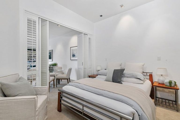 Photo of property in 1/7 The Promenade, Takapuna, Auckland, 0622