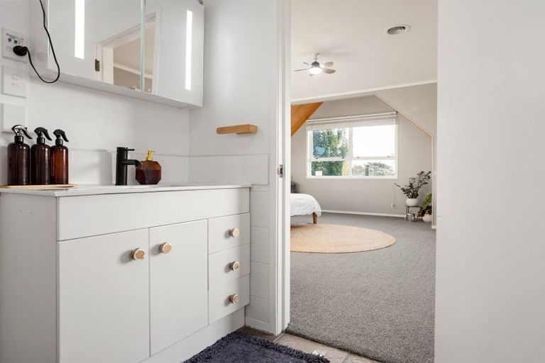 Photo of property in 38 Endeavour Avenue, Flagstaff, Hamilton, 3210