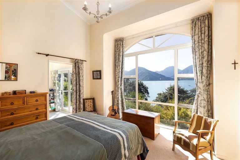 Photo of property in 577 Queen Charlotte Drive, Havelock, Picton, 7281