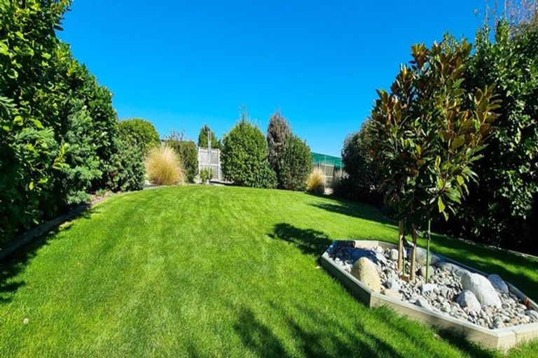 Photo of property in 6 Mcdonald Place, Collingwood, 7073