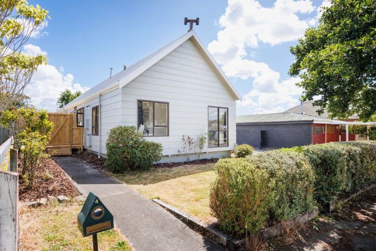 Photo of property in 4 Ngarimu Street, Roslyn, Palmerston North, 4414