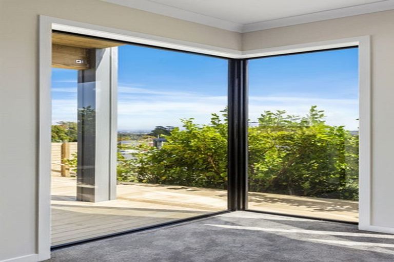 Photo of property in 13 Hautoa Lane, Flat Bush, Auckland, 2019