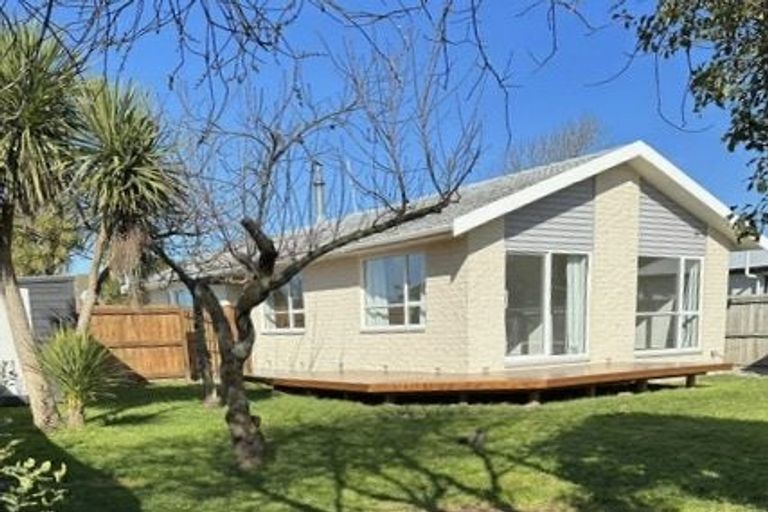 Photo of property in 15 Islay Place, Woolston, Christchurch, 8062