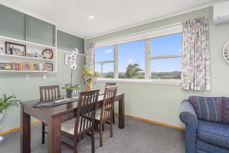 Photo of property in 31 Yorke Road, Haruru, 0204