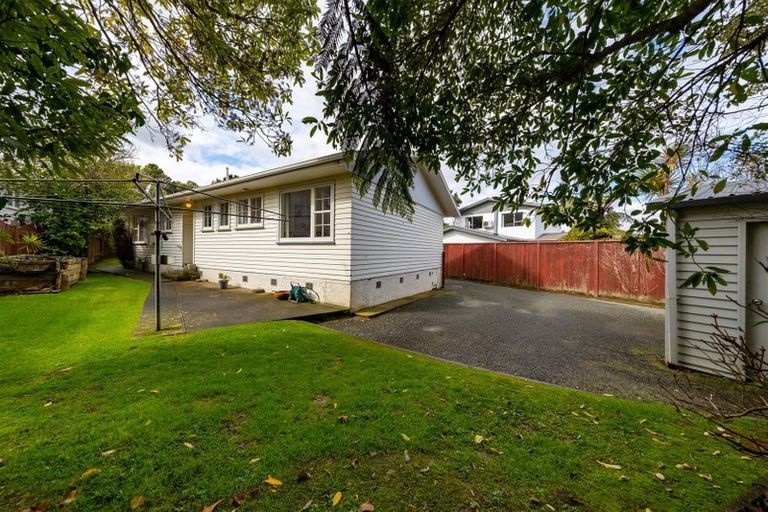 Photo of property in 27 Park Road, Belmont, Lower Hutt, 5010