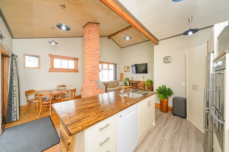 Photo of property in 438 Tremaine Avenue, Takaro, Palmerston North, 4410
