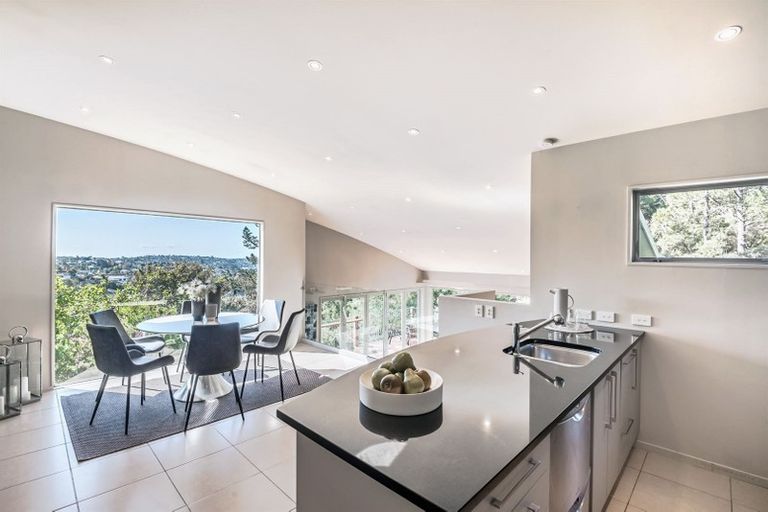 Photo of property in 195b Browns Bay Road, Browns Bay, Auckland, 0630