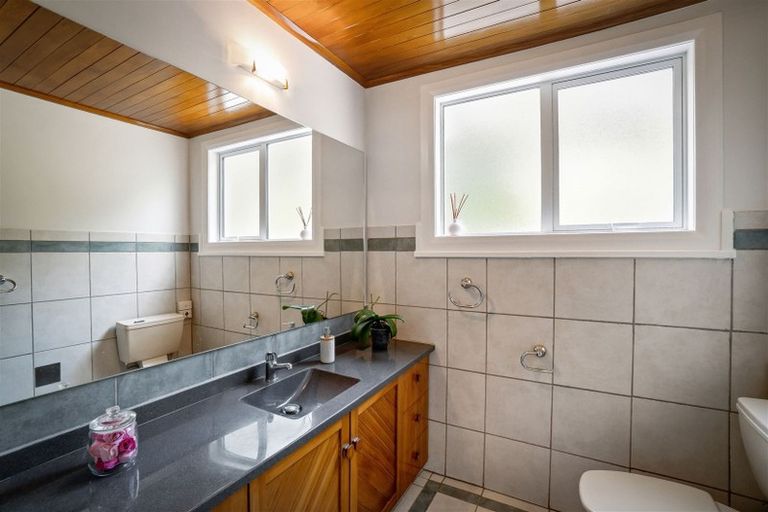 Photo of property in 30c Huntsbury Avenue, Huntsbury, Christchurch, 8022