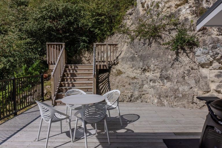 Photo of property in 157 Shakespeare Road, Bluff Hill, Napier, 4110