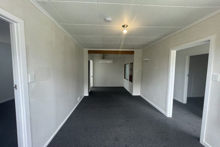 Photo of property in 10 Igloo Place, Red Hill, Papakura, 2110
