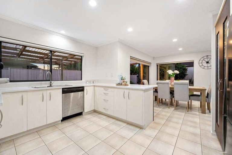 Photo of property in 64 Matarangi Road, East Tamaki, Auckland, 2013