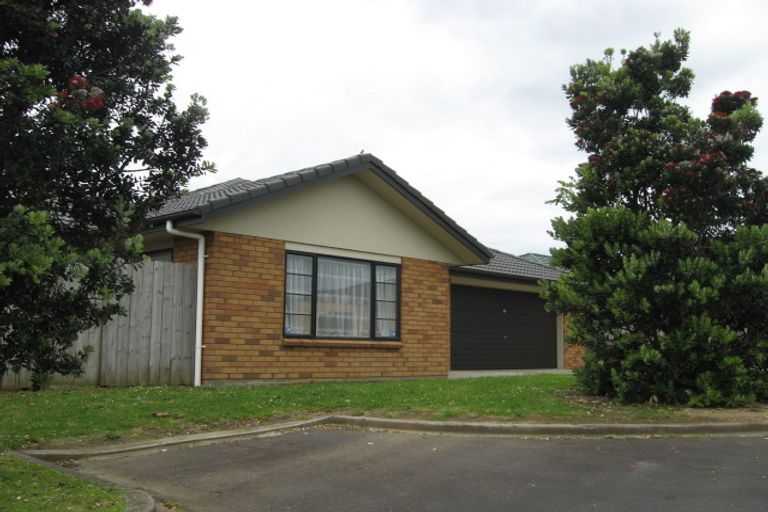 Photo of property in 12 Saybrook Place, Mangere, Auckland, 2022