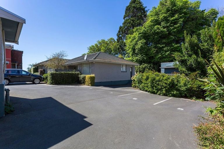 Photo of property in 53 Manor Place, Dunedin Central, Dunedin, 9016