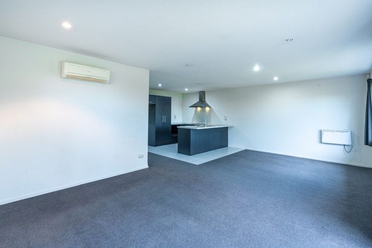 Photo of property in 18a Date Crescent, Aidanfield, Christchurch, 8025