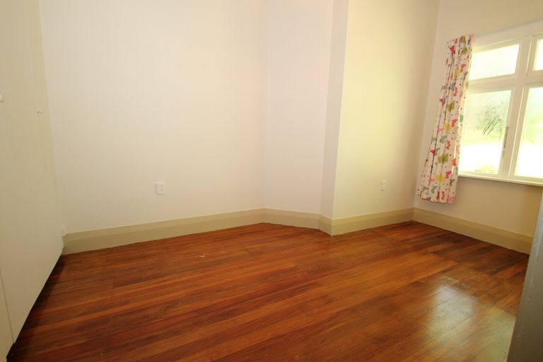 Photo of property in 2 Hawthorn Avenue, Mornington, Dunedin, 9011