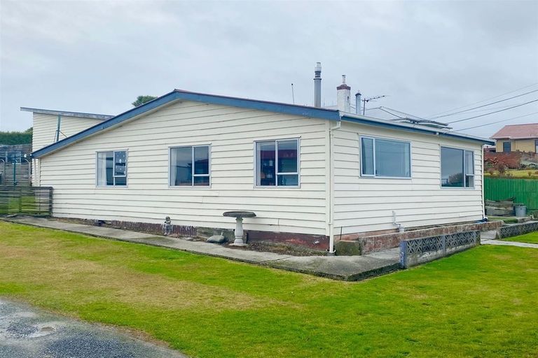 Photo of property in 5 Lowestoft Street, Balclutha, 9230
