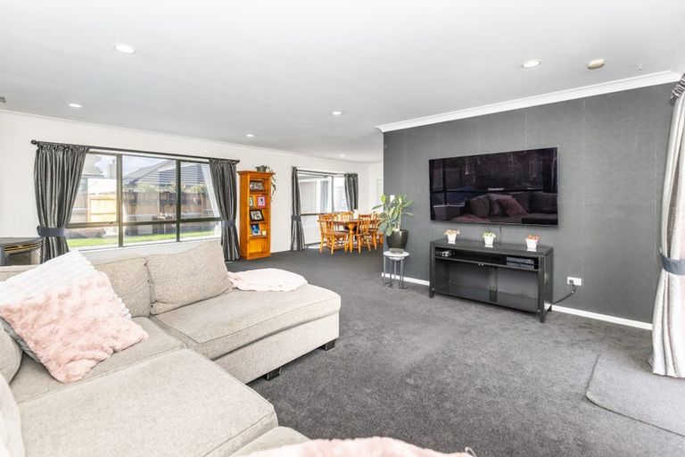 Photo of property in 11 Sovereign Place, Rototuna North, Hamilton, 3210