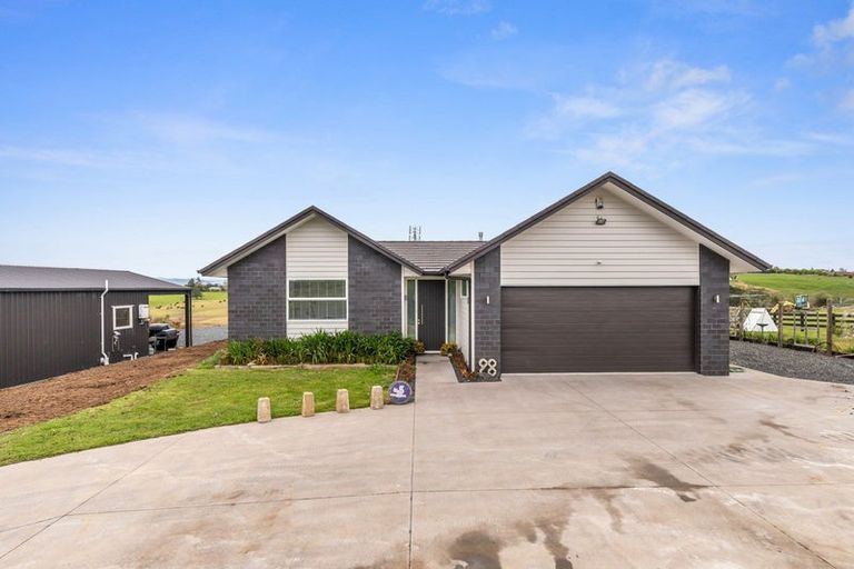 Photo of property in 98 Vineyard Road, Te Kauwhata, 3782
