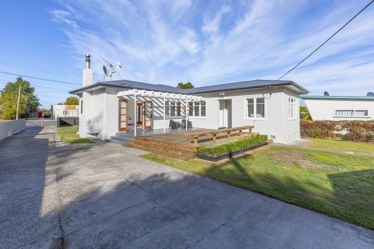 Photo of property in 2 Woburn Street, Waipukurau, 4200