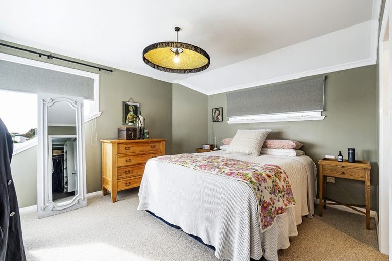 Photo of property in 89 Pendarves Street, New Plymouth, 4310