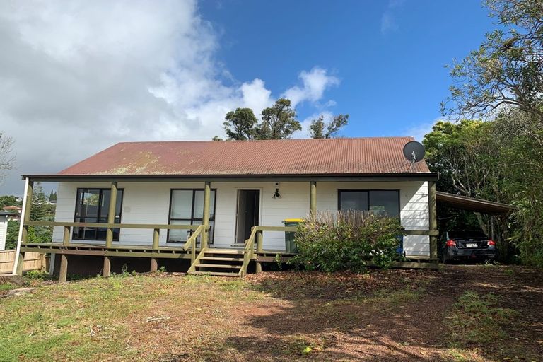 Photo of property in 28 Orton Street, Glenfield, Auckland, 0627